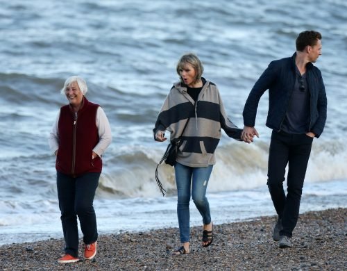 Taylor Swift Feet Toes And Soles 364