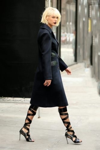 Taylor Swift Feet Toes And Soles 388