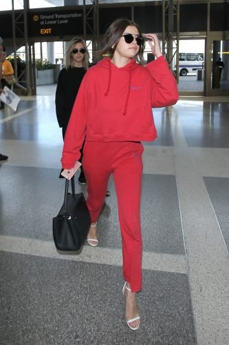 Selena Gomez Feet Toes And Soles 36