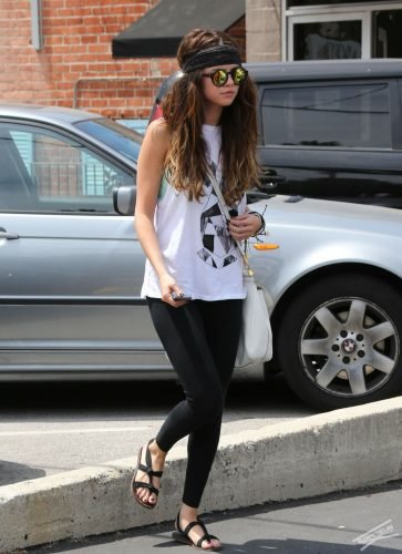 Selena Gomez Feet Toes And Soles 182