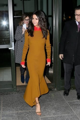Selena Gomez Feet Toes And Soles 609