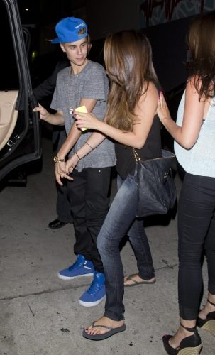 Selena Gomez Feet Toes And Soles 726