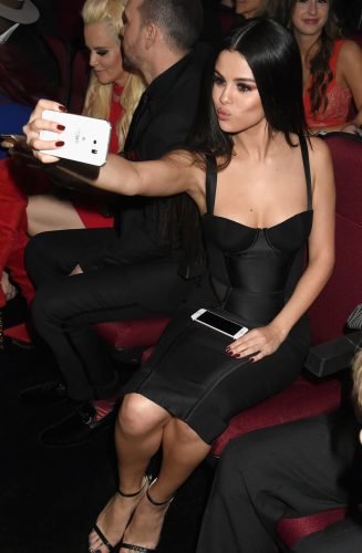 Selena Gomez Feet Toes And Soles 892