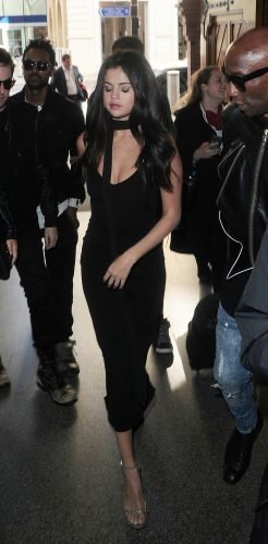Selena Gomez Feet Toes And Soles 977