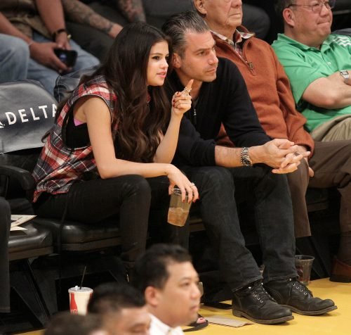 Selena Gomez Feet Toes And Soles 1015