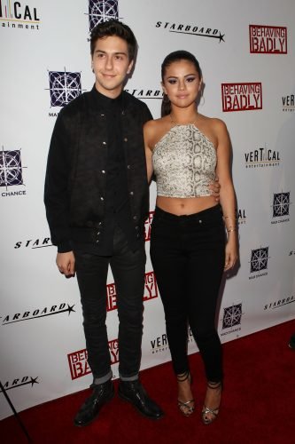 Selena Gomez Feet Toes And Soles 1051