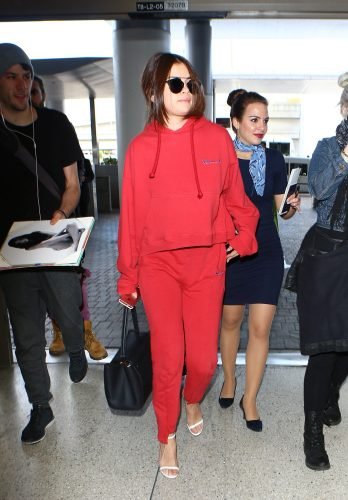Selena Gomez Feet Toes And Soles 1333