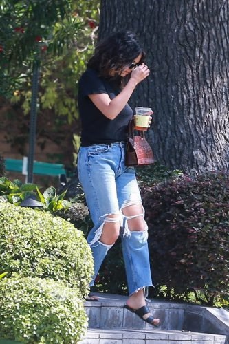 Selena Gomez Feet Toes And Soles 1338
