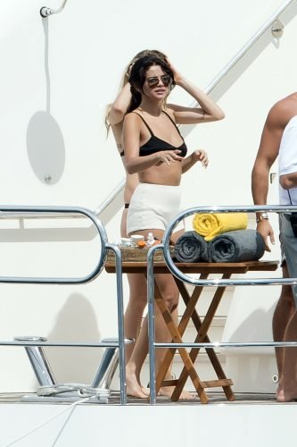 Selena Gomez Feet Toes And Soles 1368
