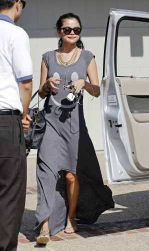 Selena Gomez Feet Toes And Soles 1499