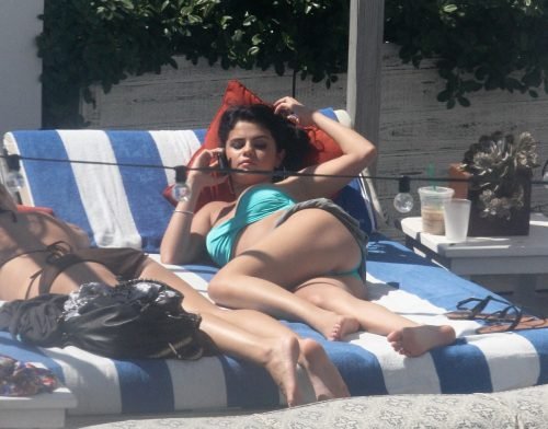 Selena Gomez Feet Toes And Soles 1619