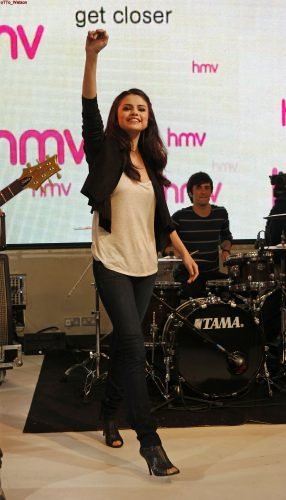 Selena Gomez Feet Toes And Soles 1727