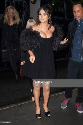 Selena Gomez Feet Toes And Soles 1757