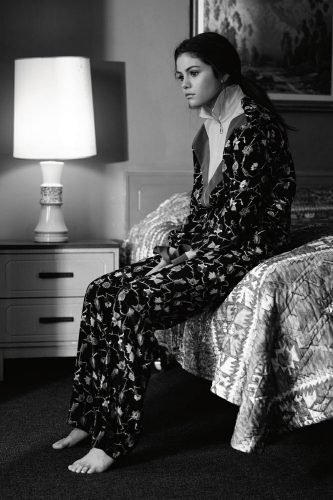 Selena Gomez Feet Toes And Soles 1759