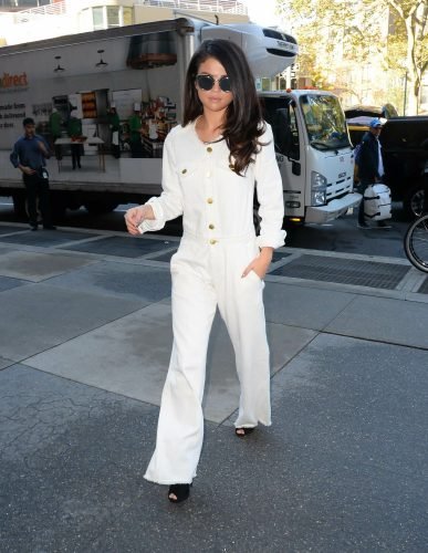 Selena Gomez Feet Toes And Soles 1785