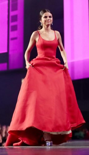 Selena Gomez Feet Toes And Soles 1804