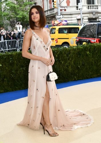 Selena Gomez Feet Toes And Soles 1930