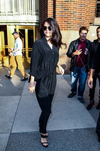 Selena Gomez Feet Toes And Soles 1964