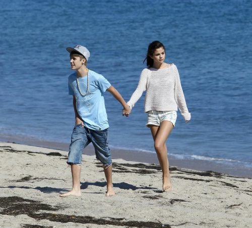 Selena Gomez Feet Toes And Soles 2028