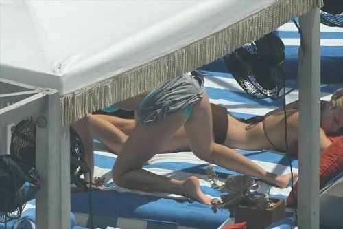 Selena Gomez Feet Toes And Soles 2036