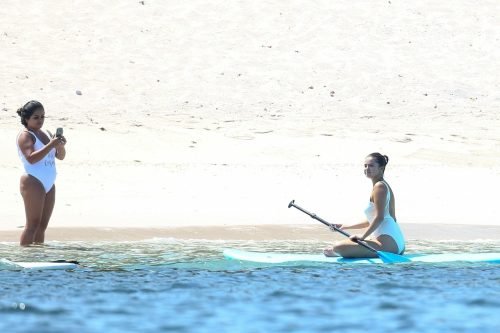 Selena Gomez Feet Toes And Soles 2049