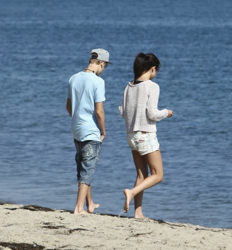 Selena Gomez Feet Toes And Soles 2213