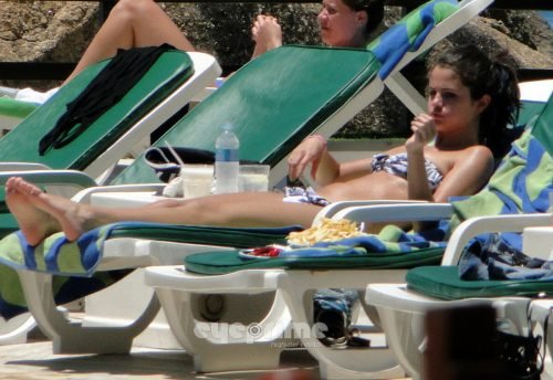 Selena Gomez Feet Toes And Soles 2283