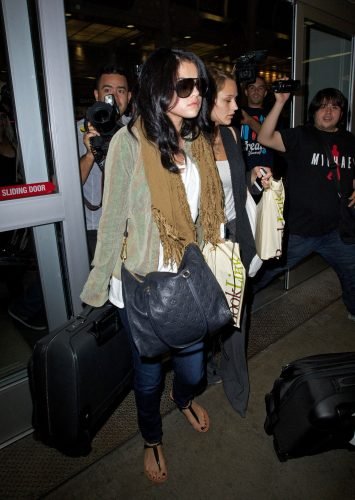 Selena Gomez Feet Toes And Soles 2367
