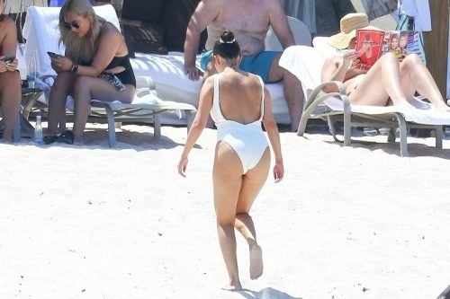 Selena Gomez Feet Toes And Soles 2405