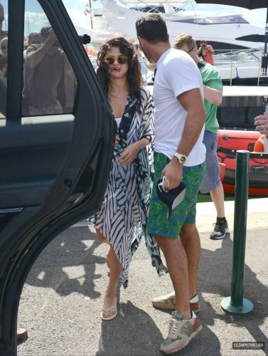 Selena Gomez Feet Toes And Soles 2499