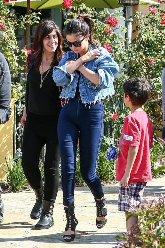 Selena Gomez Feet Toes And Soles 2542