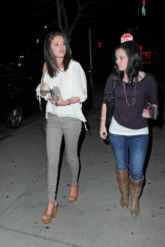 Selena Gomez Feet Toes And Soles 2587