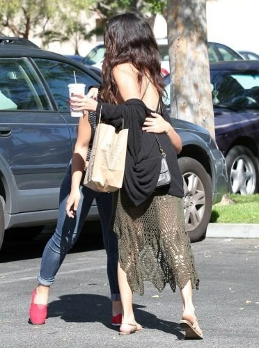 Selena Gomez Feet Toes And Soles 2600