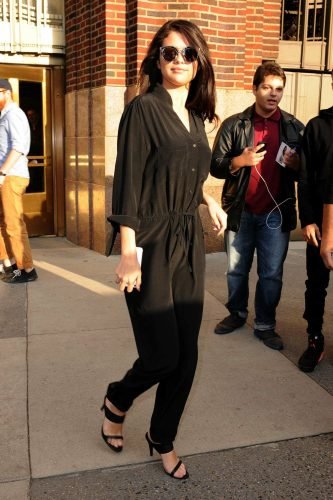 Selena Gomez Feet Toes And Soles 2683