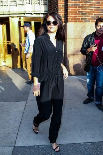 Selena Gomez Feet Toes And Soles 2739