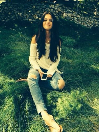 Selena Gomez Feet Toes And Soles 2870
