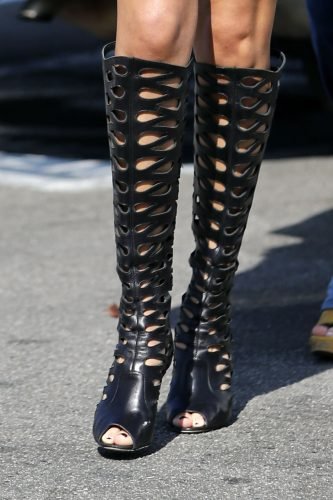 Selena Gomez Feet Toes And Soles 3052