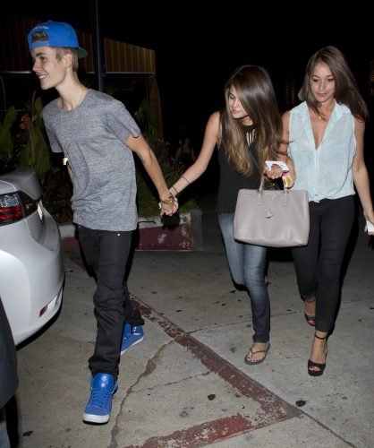 Selena Gomez Feet Toes And Soles 3071