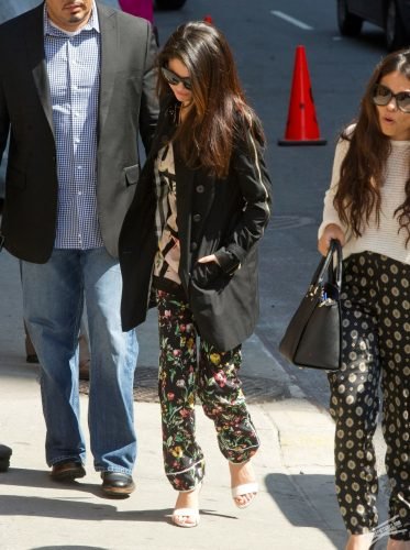 Selena Gomez Feet Toes And Soles 3325