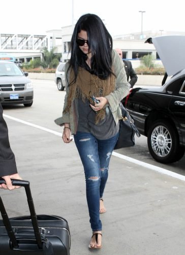 Selena Gomez Feet Toes And Soles 3434
