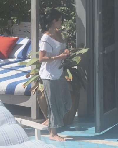 Selena Gomez Feet Toes And Soles 3437