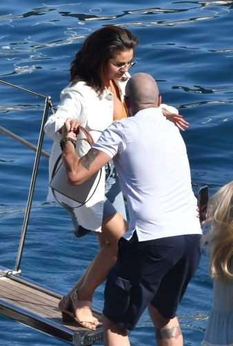 Selena Gomez Feet Toes And Soles 3511