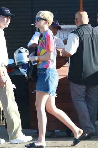 Miley Cyrus Feet Toes And Soles 68