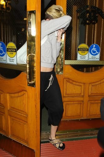 Miley Cyrus Feet Toes And Soles 197