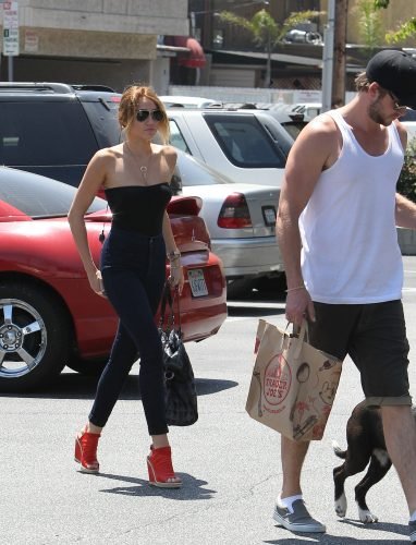 Miley Cyrus Feet Toes And Soles 222