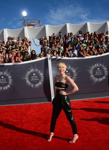 Miley Cyrus Feet Toes And Soles 233