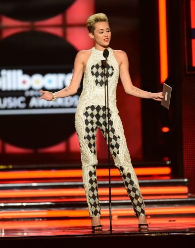 Miley Cyrus Feet Toes And Soles 332