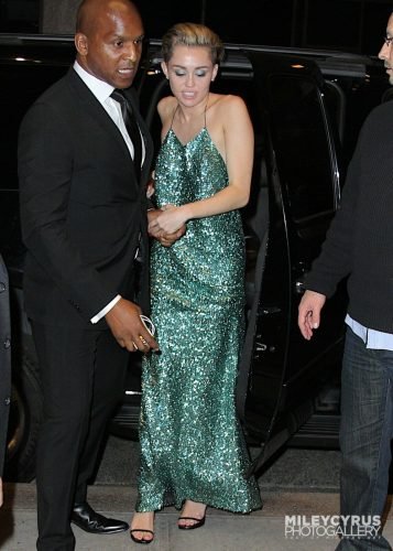 Miley Cyrus Feet Toes And Soles 336