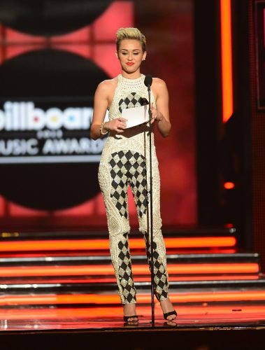 Miley Cyrus Feet Toes And Soles 392