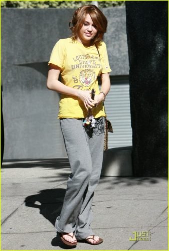 Miley Cyrus Feet Toes And Soles 623